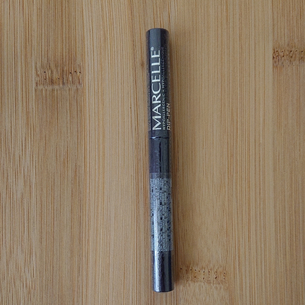 Marcelle Dip Pen - Liquid Eyeliner in Purple - Waterproof